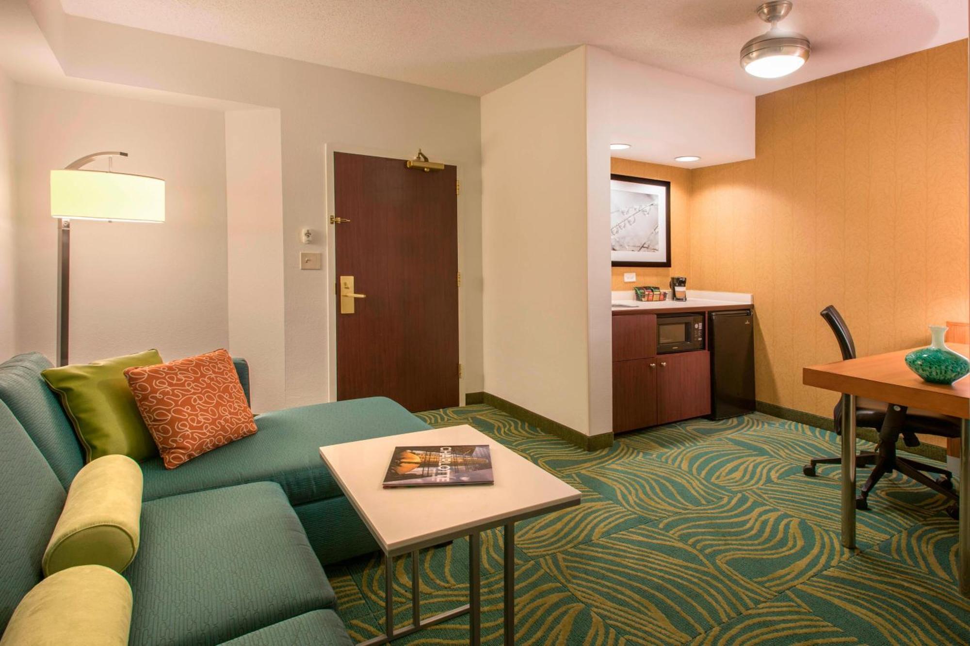 Springhill Suites By Marriott Charlotte Airport Exteriör bild