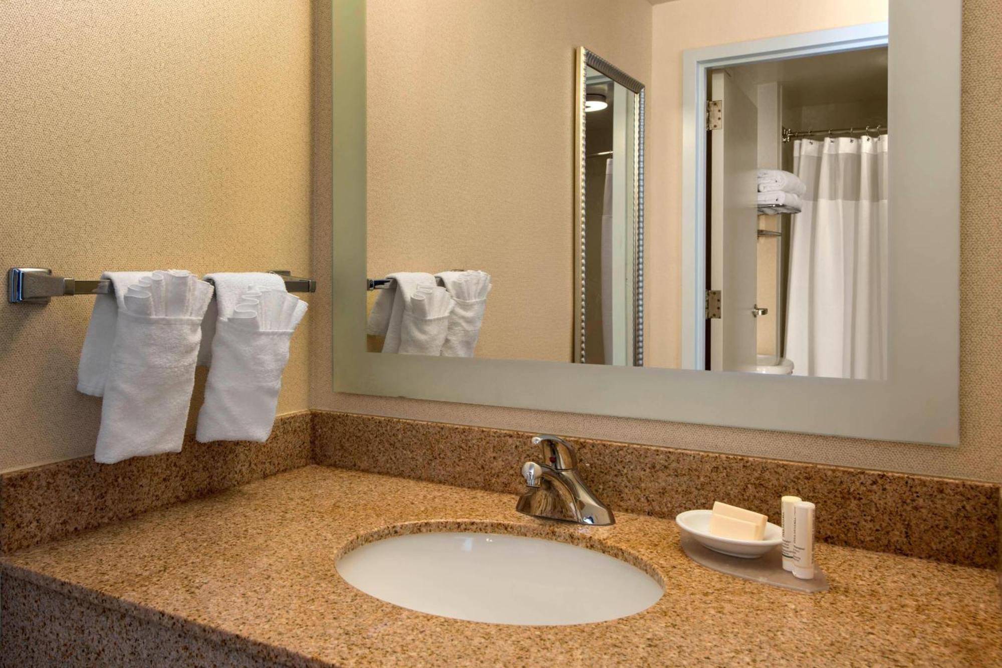 Springhill Suites By Marriott Charlotte Airport Exteriör bild
